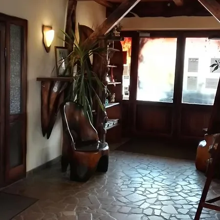 Hotel Camelot Club