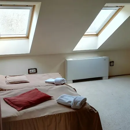 Camelot Club Hotel 3*