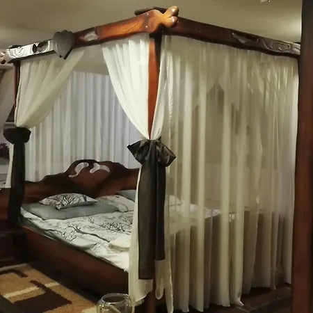 Camelot Club Vac