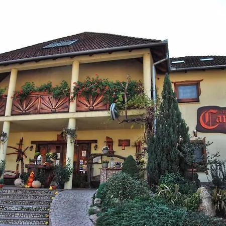 Hotel Camelot Club